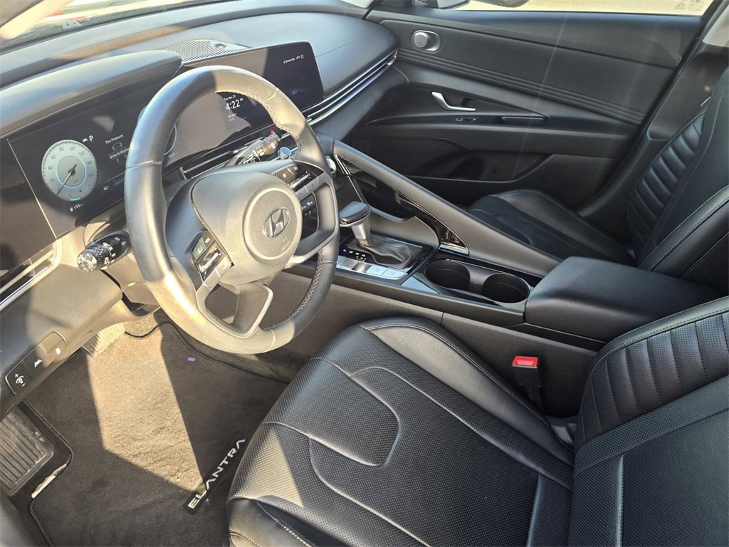 Used 2023 Hyundai Elantra Limited w/ Cargo Package image 20
