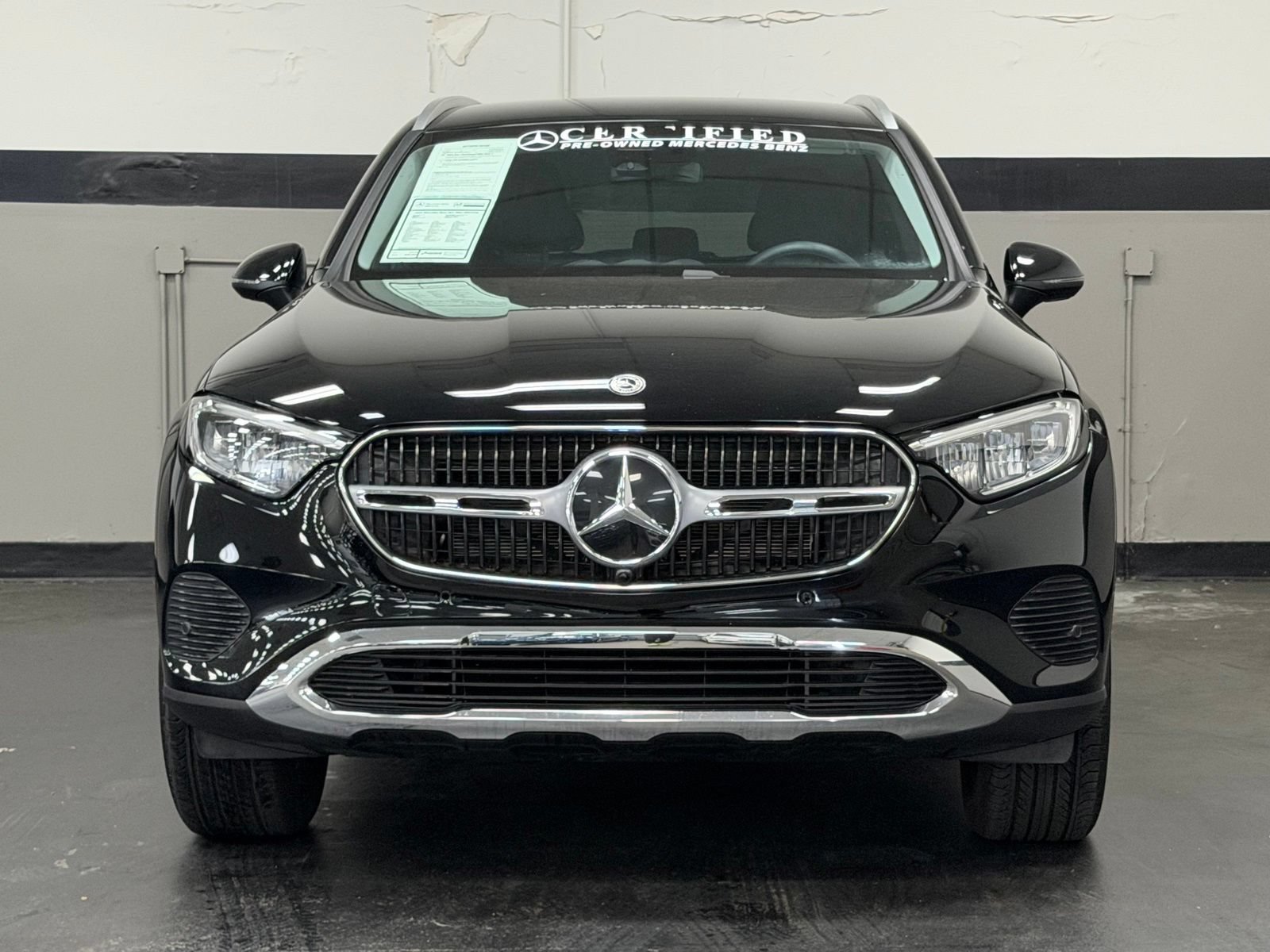 Used 2025 Mercedes-Benz GLC 350e 4MATIC image 6