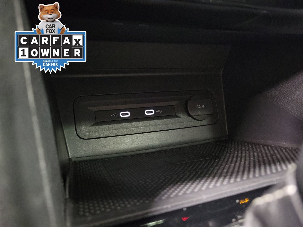 Used 2023 Volkswagen Atlas Cross Sport SEL R-Line AWD/4WD image 19