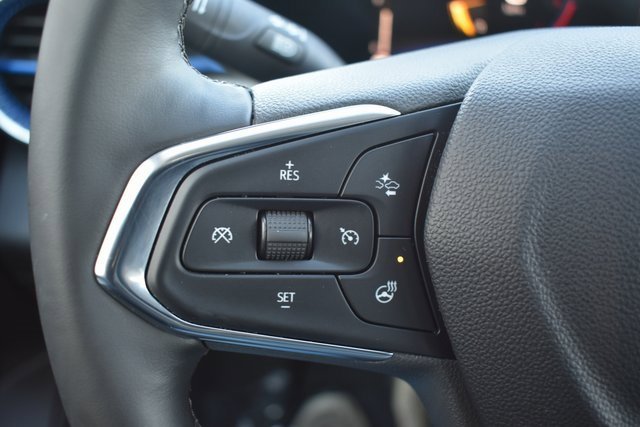 Used 2025 Chevrolet Trax LT w/ LT Convenience Package image 19