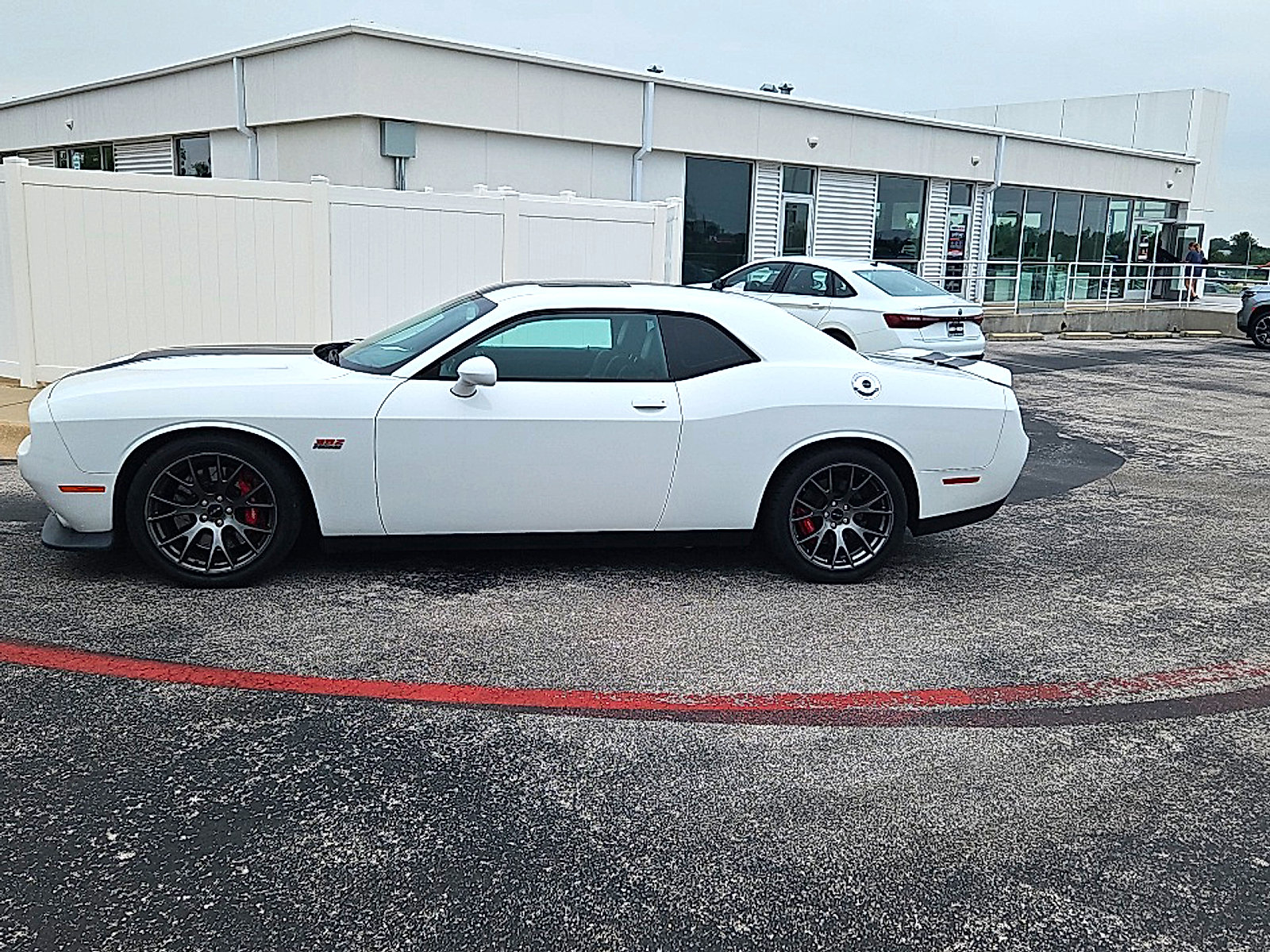 Used 2016 Dodge Challenger SRT w/ Technology Group RWD image 3