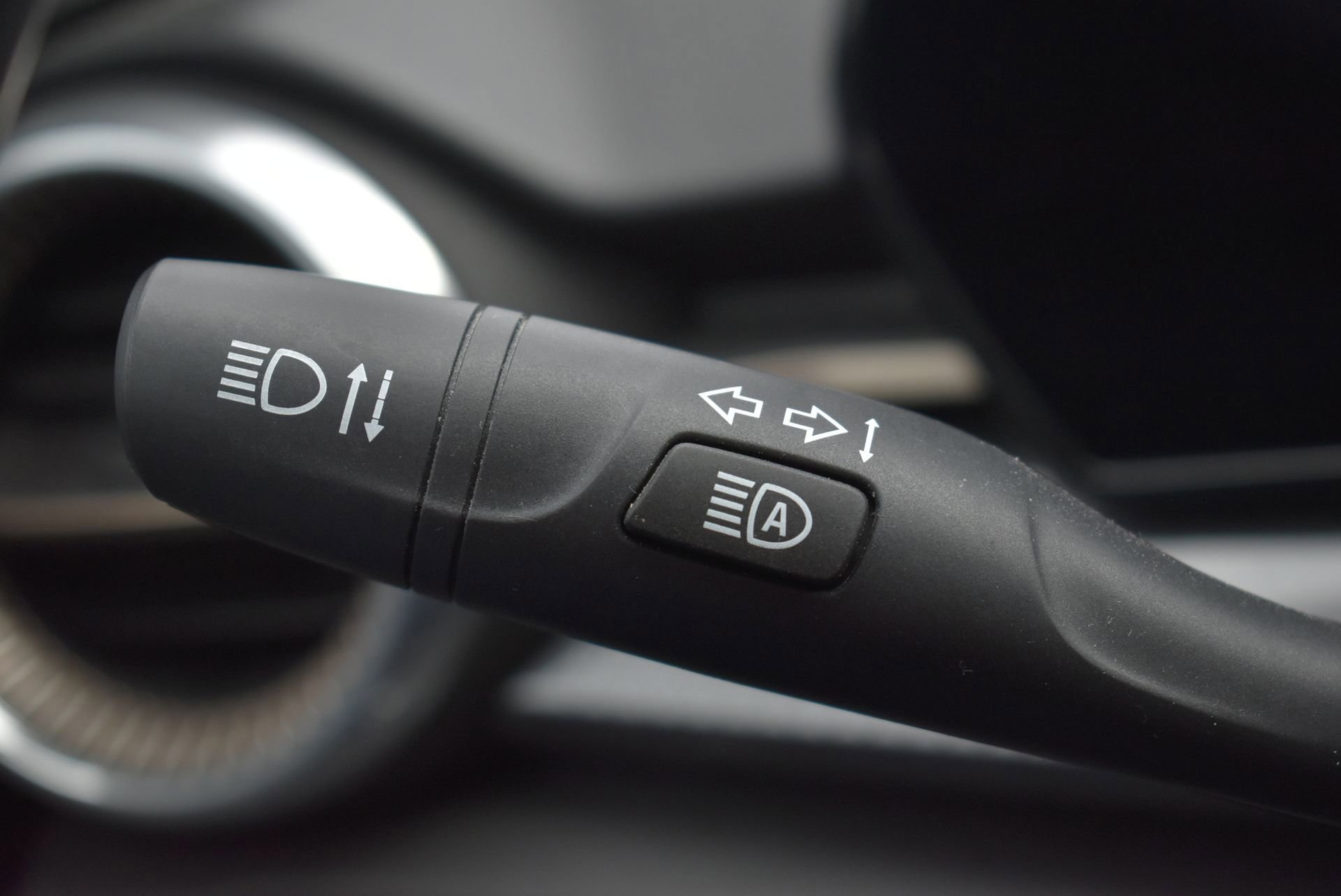 Used 2024 Chevrolet Trax ACTIV w/ Sunroof Package image 24