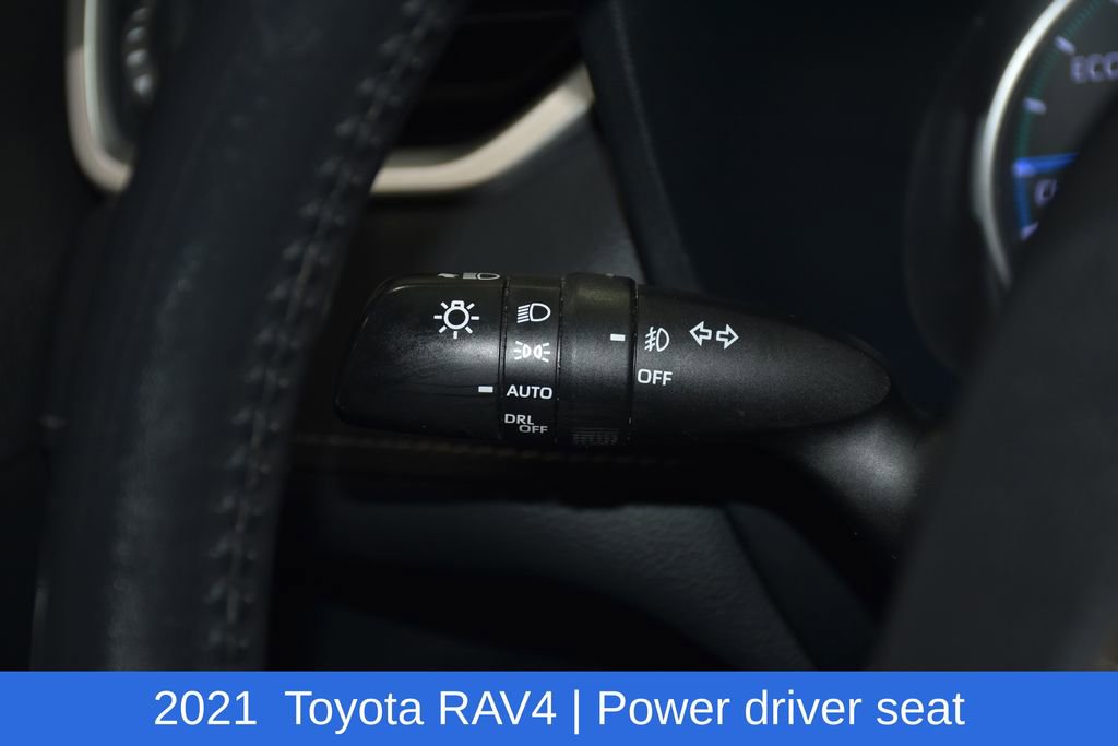 Used 2021 Toyota RAV4 XLE w/ Convenience Package AWD/4WD image 10