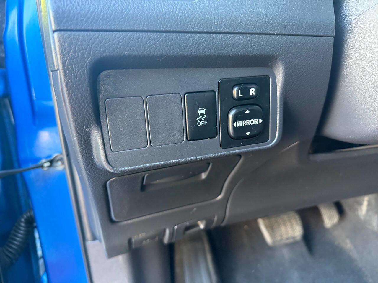 Used 2010 Toyota Corolla S image 10