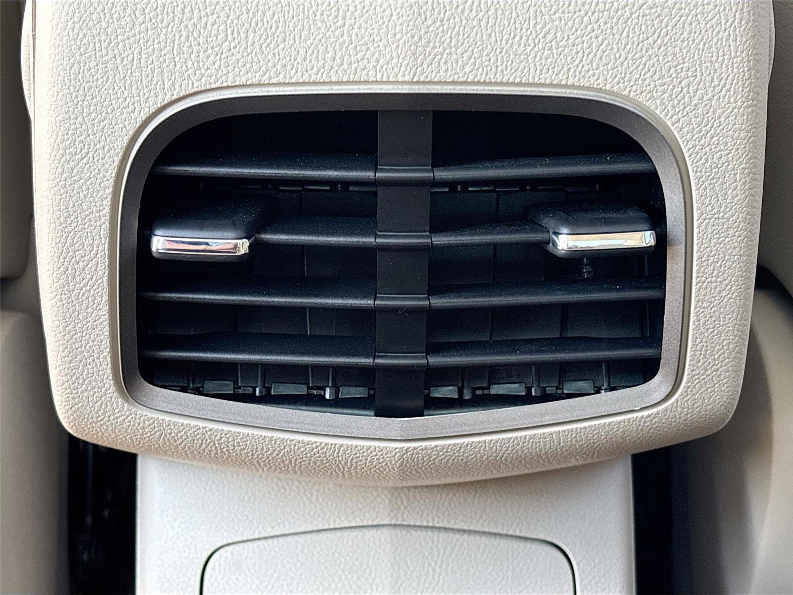 Used 2017 Lincoln MKZ Reserve image 25