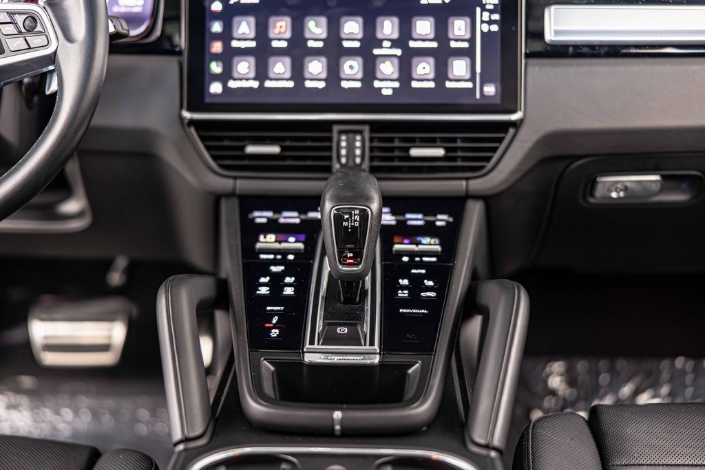 Used 2022 Porsche Cayenne S Platinum image 39