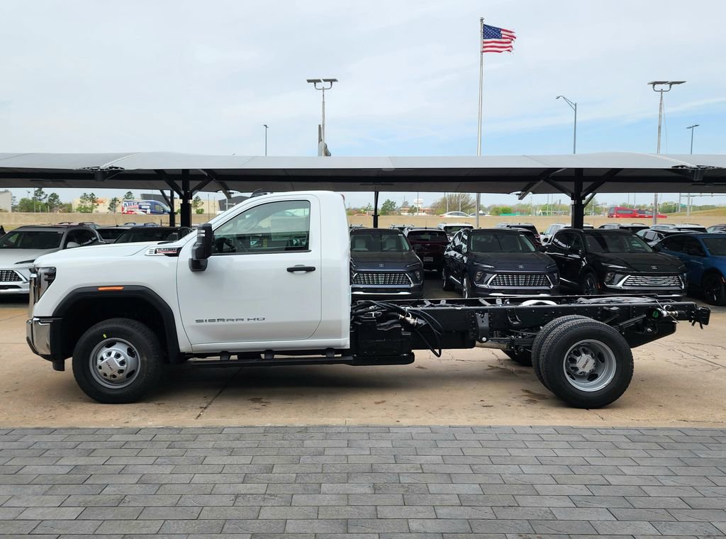 New 2026 GMC Sierra 3500 Pro image 6