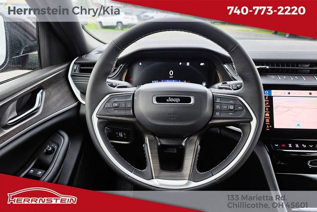 New 2026 Jeep Grand Cherokee Laredo image 7
