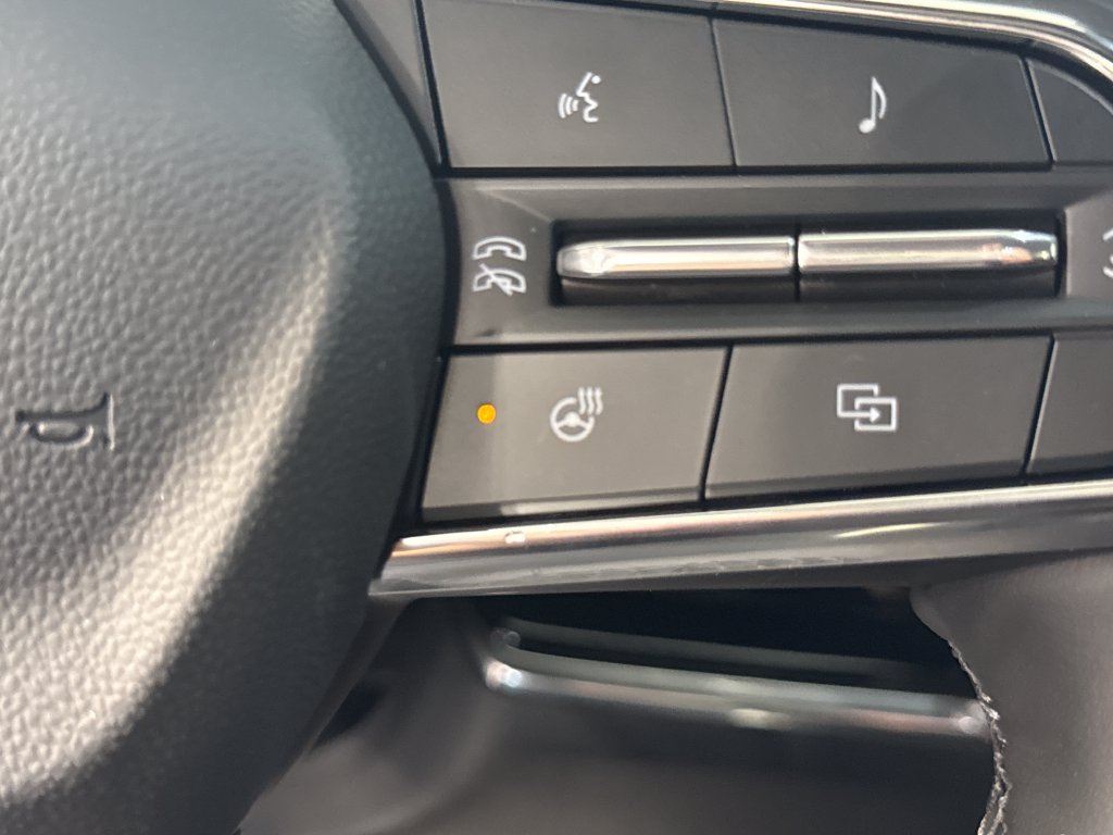 New 2027 Chevrolet Equinox LT w/ Convenience Package II AWD/4WD image 3