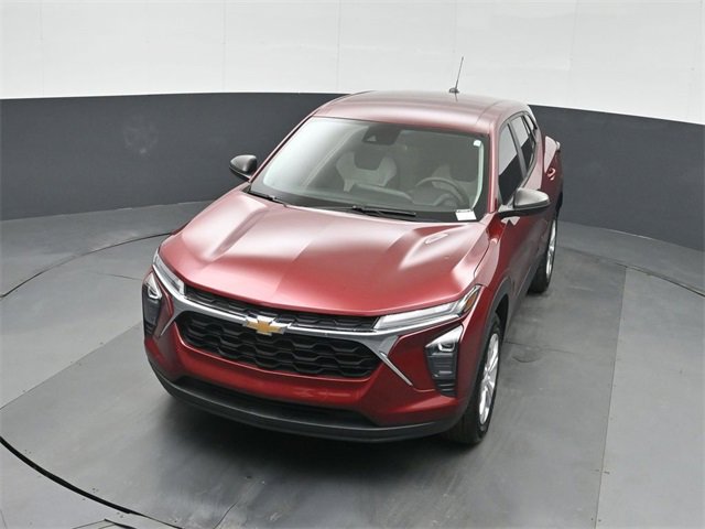 Used 2024 Chevrolet Trax LS image 35