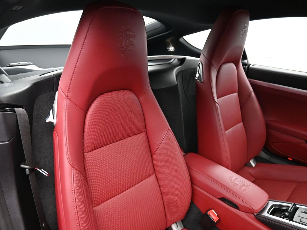 Used 2025 Porsche 718 Cayman image 11