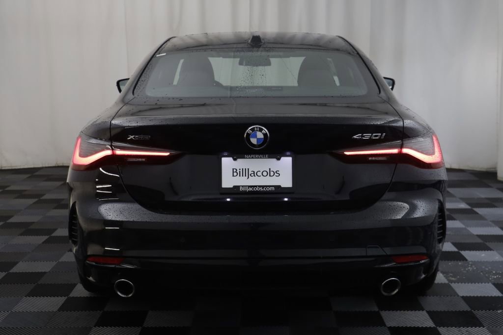 Used 2024 BMW 430i xDrive Coupe w/ Premium Package image 14