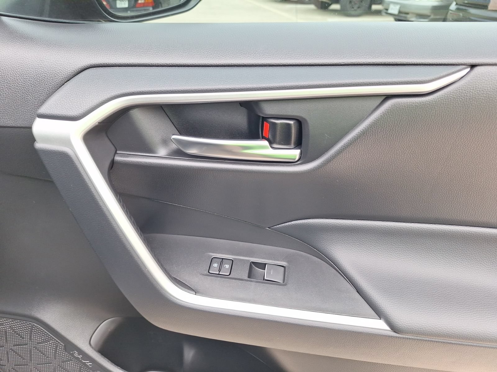 Used 2024 Toyota RAV4 AWD Hybrid image 34
