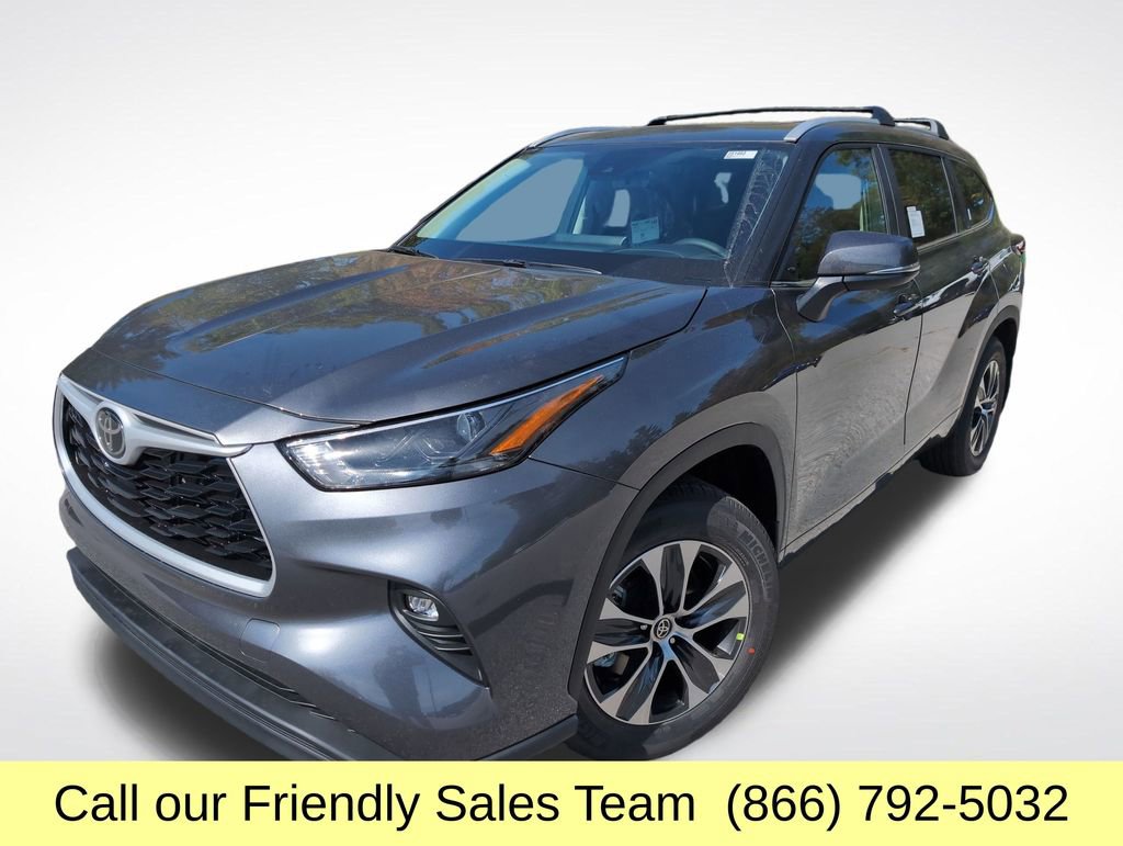 New 2025 Toyota Highlander XLE