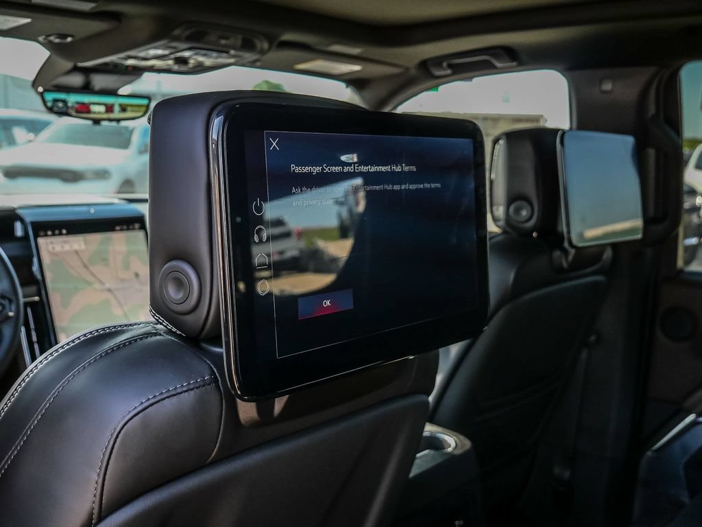 New 2026 GMC Yukon Denali Ultimate w/ LPO, Illumination Package AWD/4WD image 37