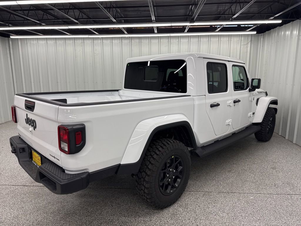 New 2026 Jeep Gladiator Sport image 6