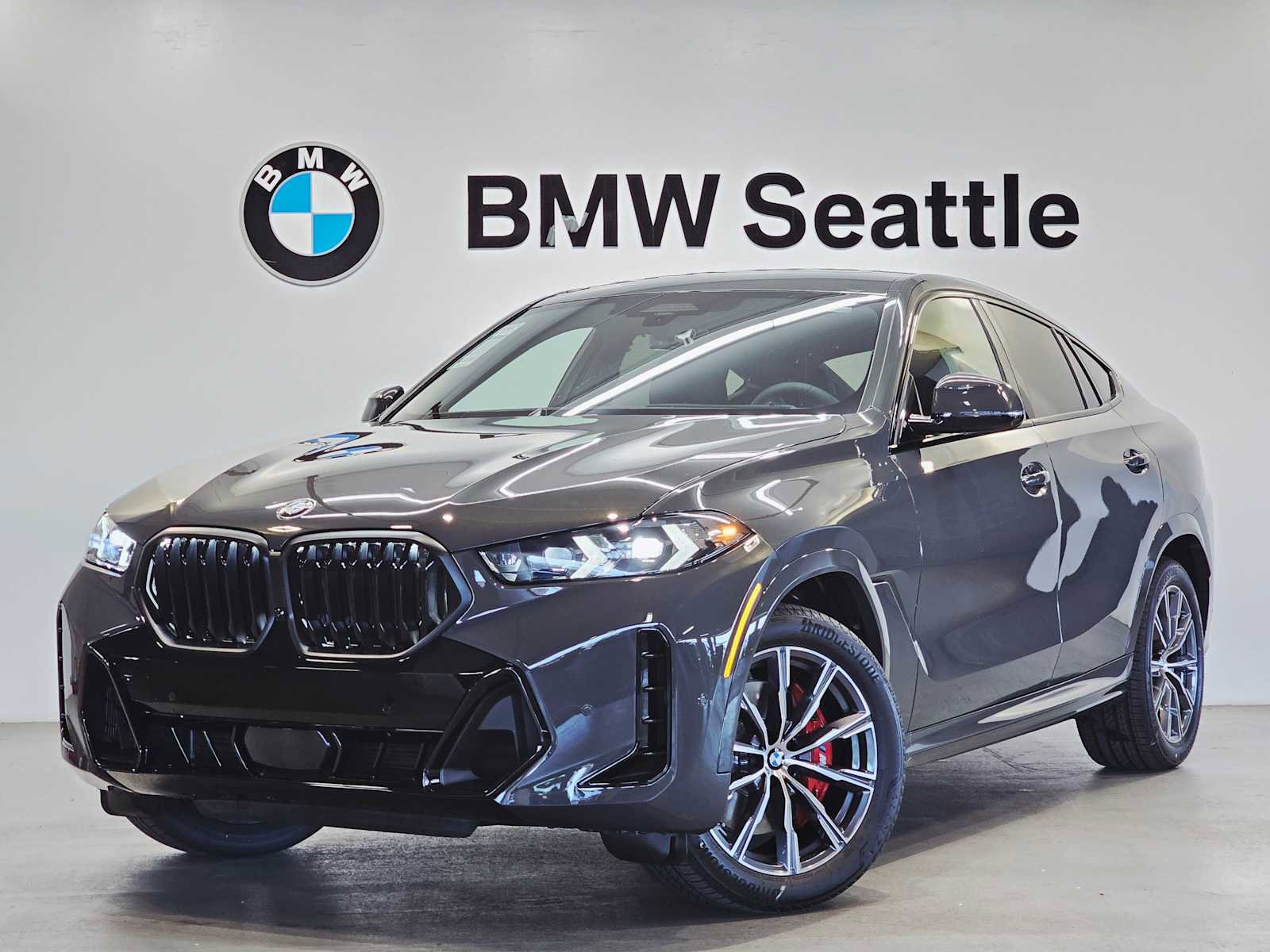 New 2026 BMW X6 xDrive40i w/ Executive Package image 1