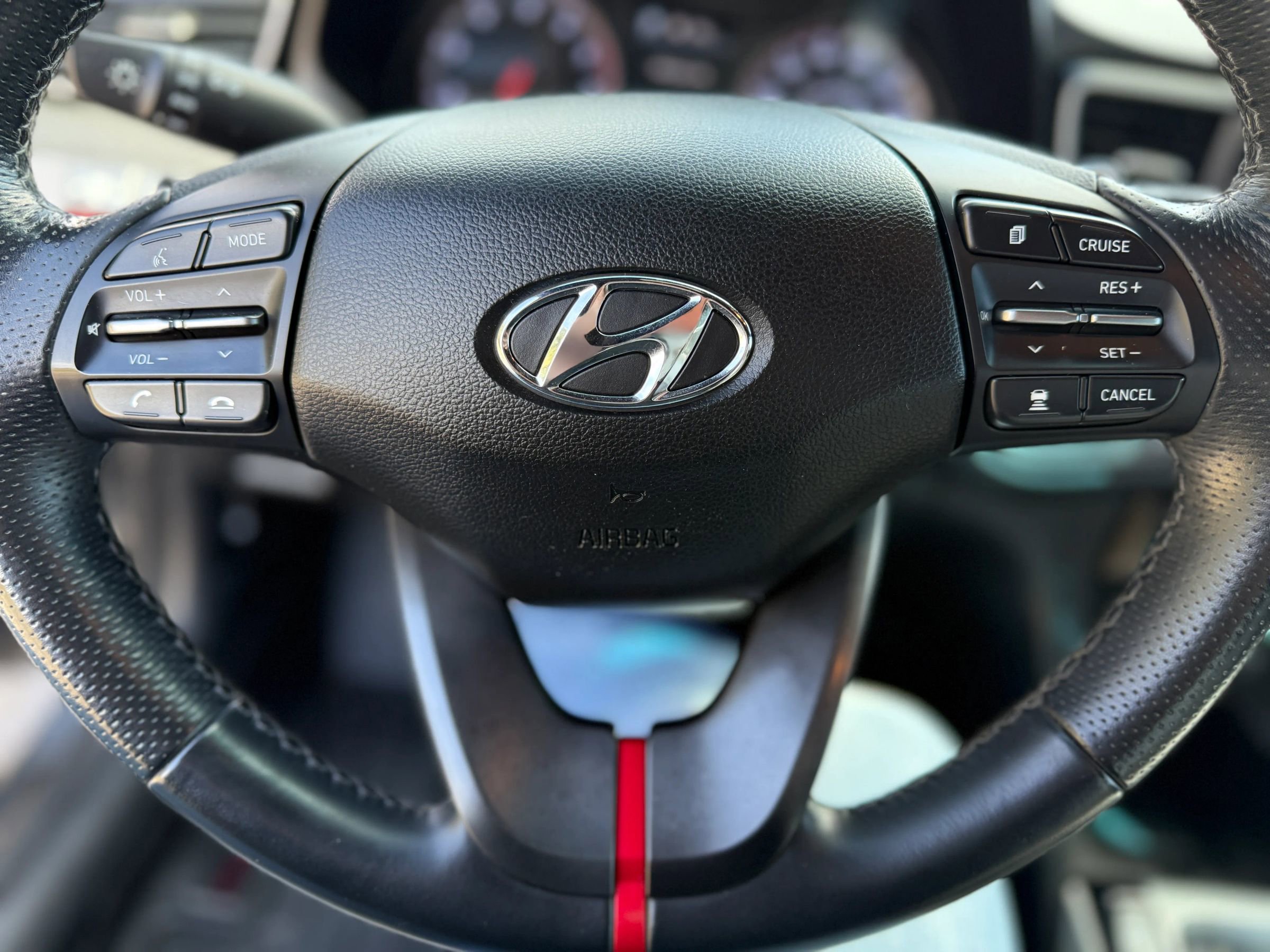 Used 2020 Hyundai Veloster Turbo Ultimate FWD image 17