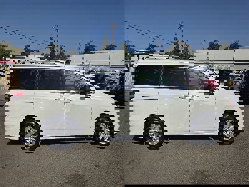 Used 2016 Nissan Quest SV image 5