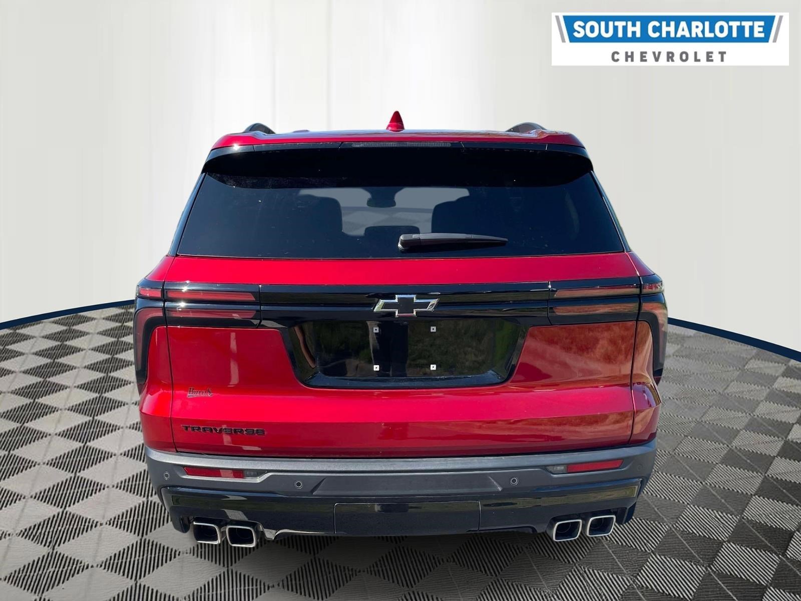 Used 2025 Chevrolet Traverse LT w/ Midnight/Sport Edition FWD image 6