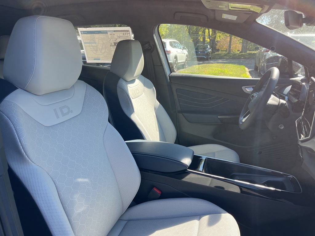 New 2025 Volkswagen ID.4 Pro S RWD image 24