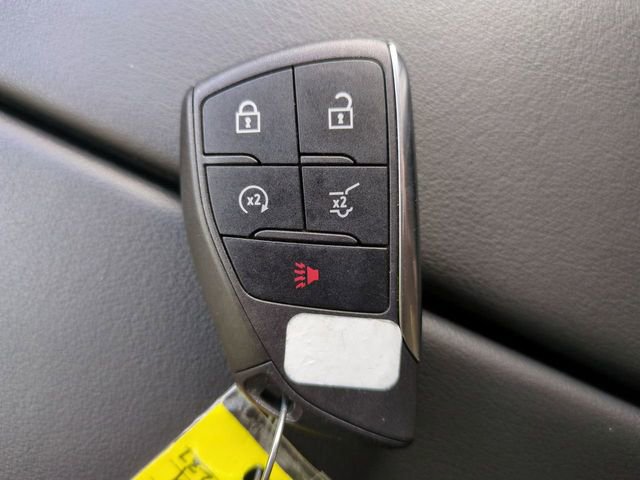 Used 2023 Buick Envision Essence image 28