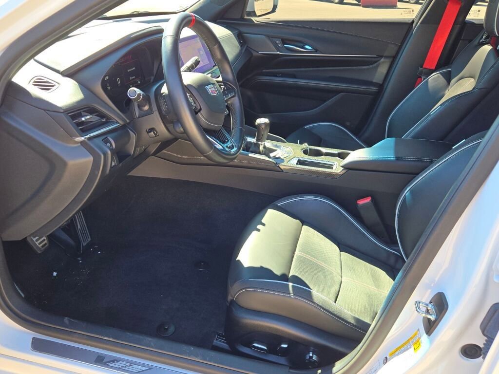 Used 2022 Cadillac CT4 V Blackwing image 23