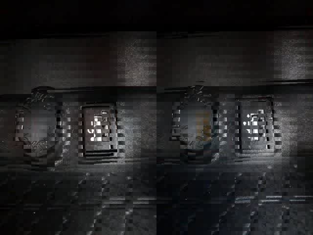 Used 2023 Toyota RAV4 XLE Premium image 31