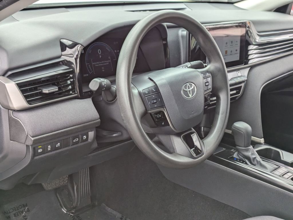 Used 2025 Toyota Camry LE image 14