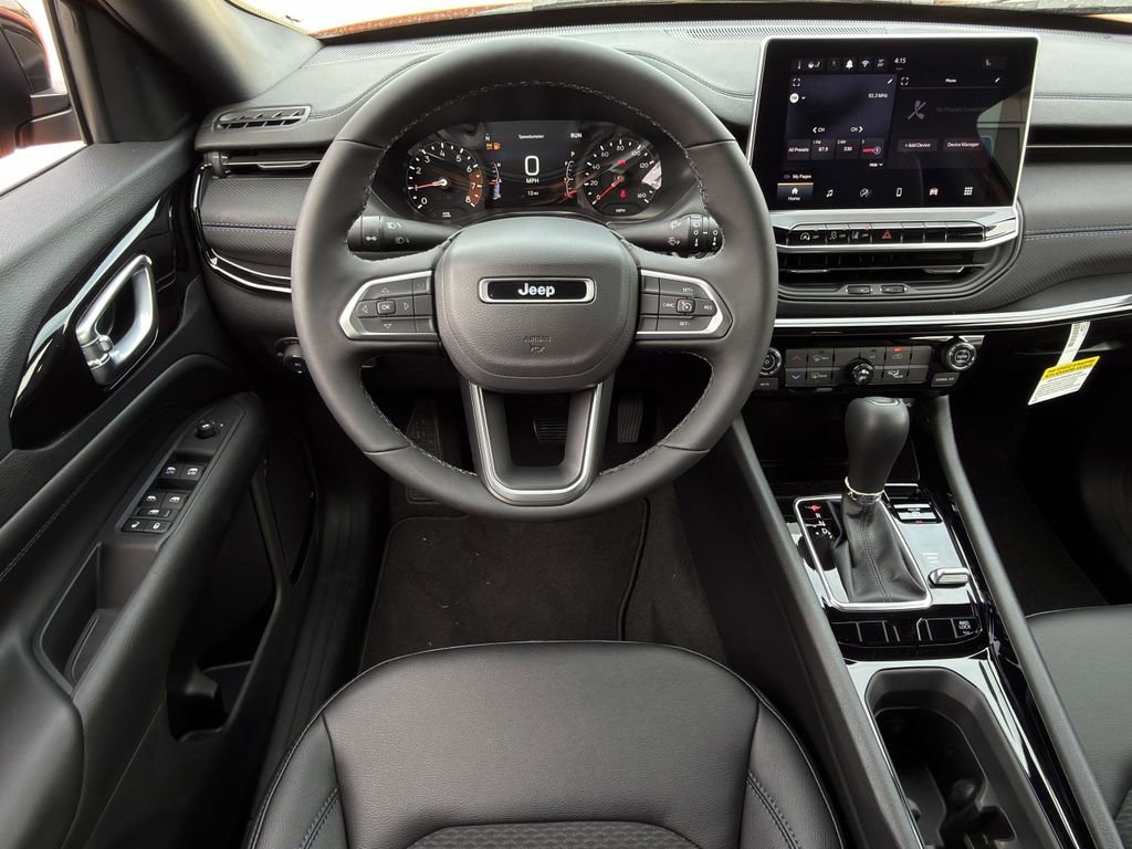 New 2026 Jeep Compass Latitude AWD/4WD image 11