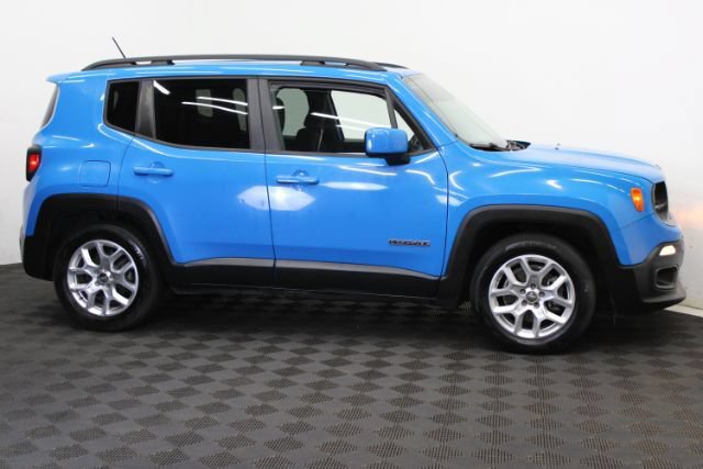 Used 2015 Jeep Renegade Latitude FWD image 4