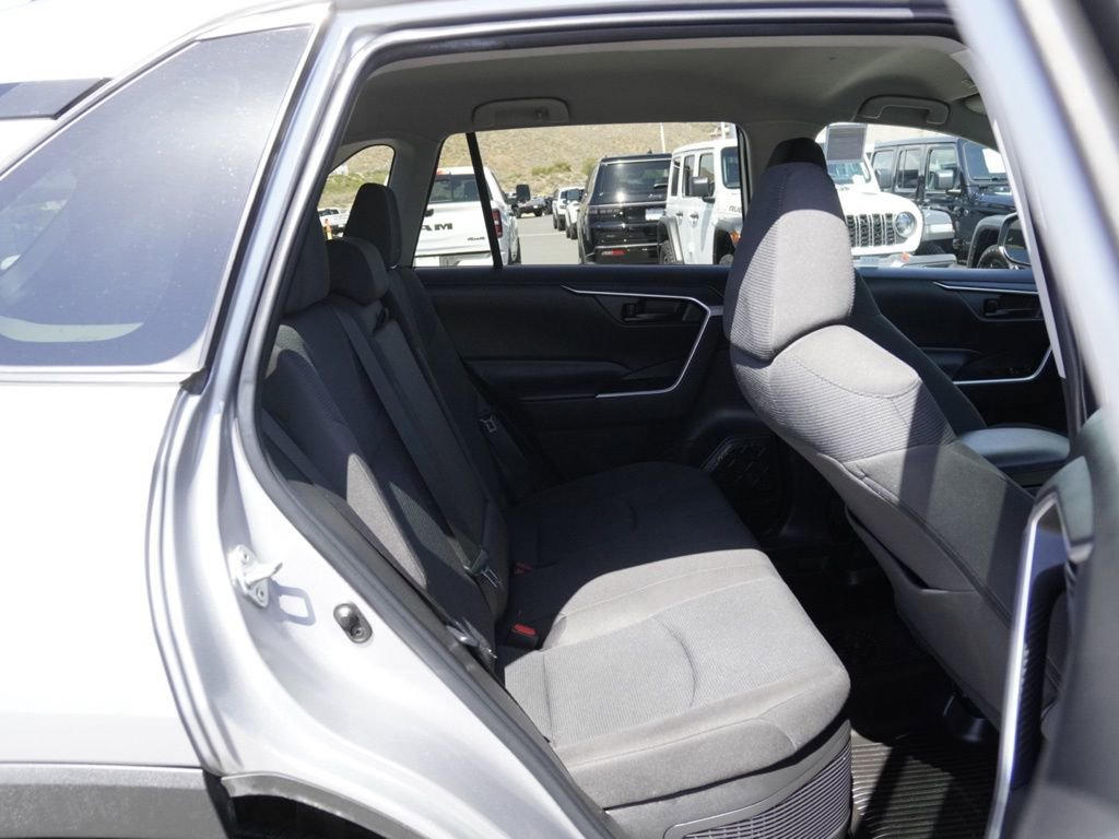 Used 2023 Toyota RAV4 LE AWD/4WD image 24