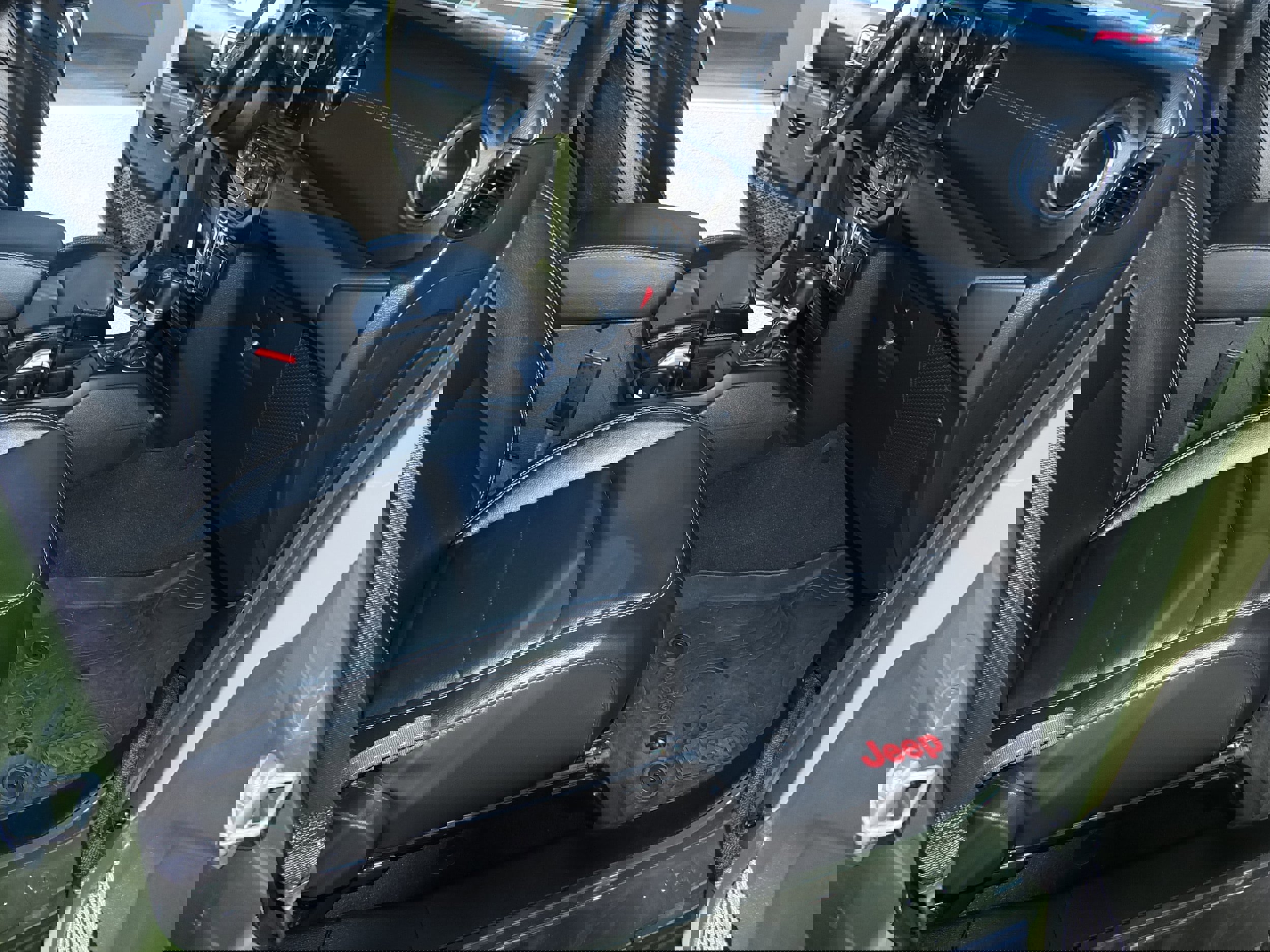 Used 2021 Jeep Wrangler Unlimited Sahara w/ Cold Weather Group image 14