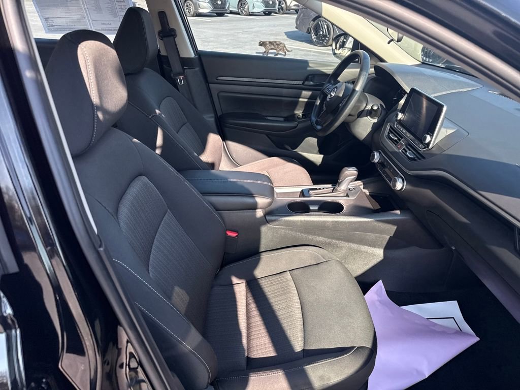 Used 2025 Nissan Altima 2.5 S image 31