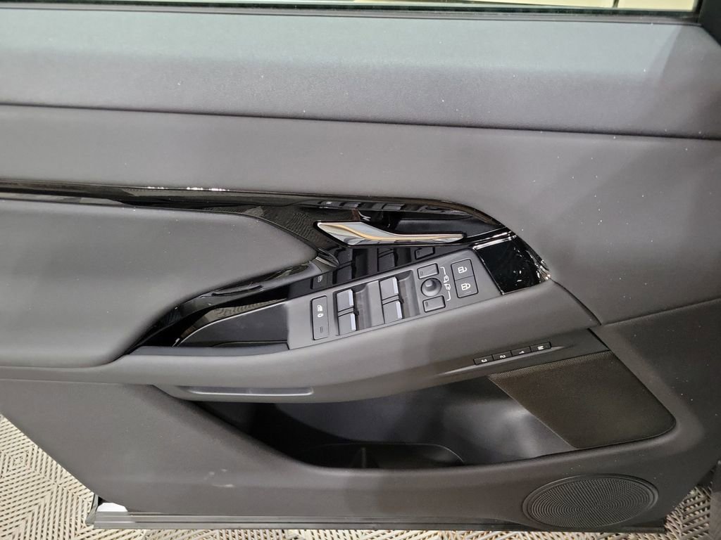 Used 2026 Land Rover Range Rover Evoque S AWD/4WD image 14