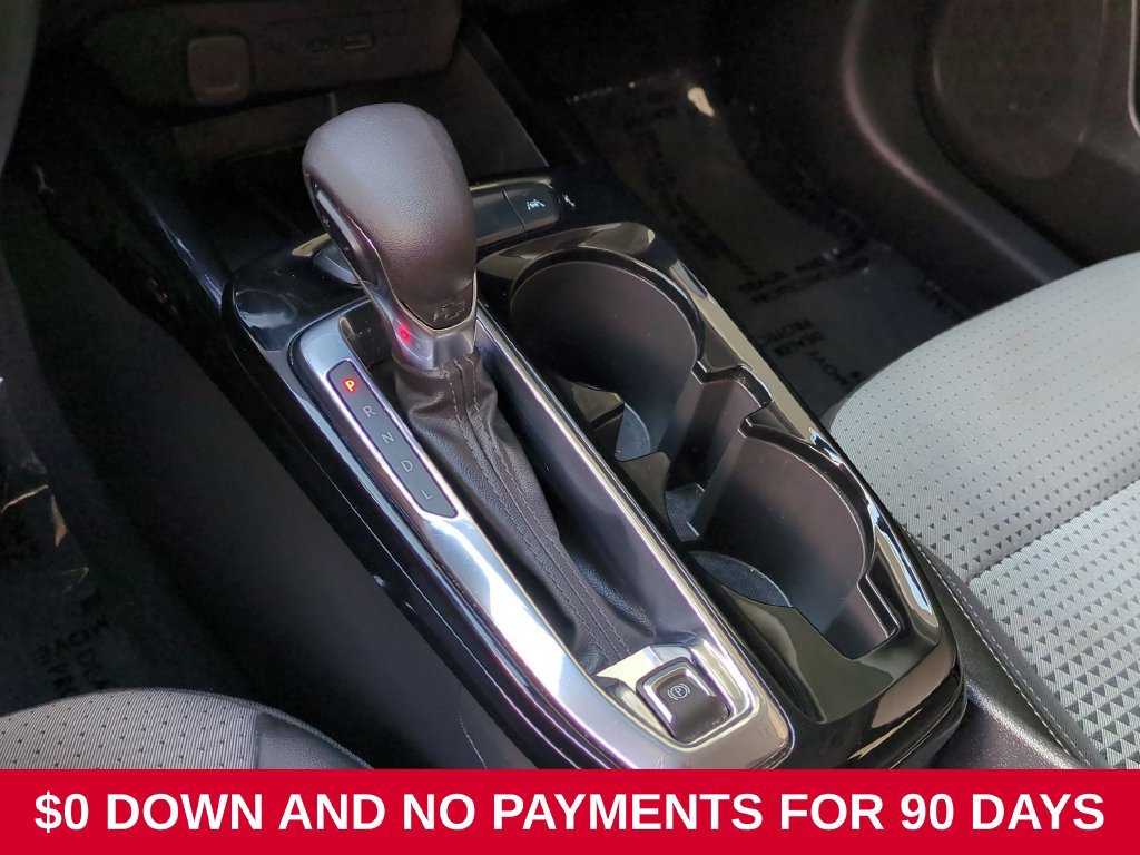 Used 2025 Chevrolet Trax LT w/ LT Convenience Package FWD image 19