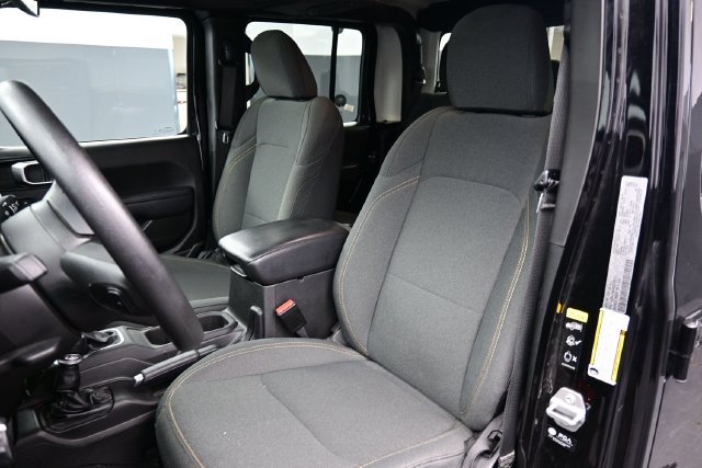 Used 2025 Jeep Gladiator Sport AWD/4WD image 18