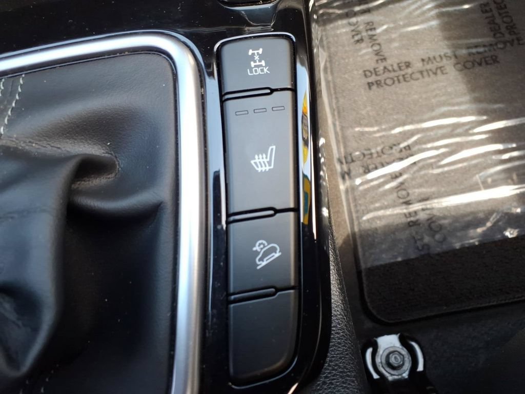 Used 2024 Kia Seltos EX AWD/4WD image 37