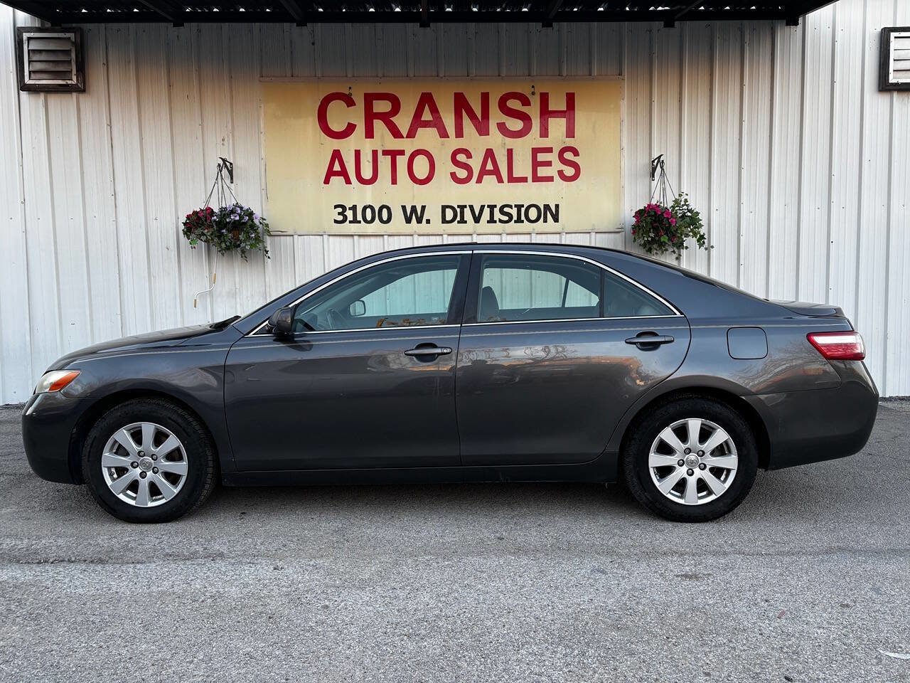 Used 2007 Toyota Camry XLE FWD image 1