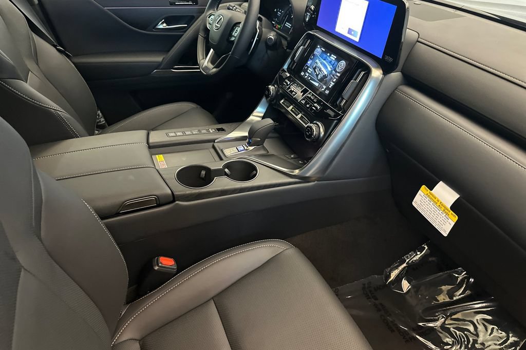 New 2026 Lexus LX 700h Luxury w/ Appearance Package AWD/4WD image 17