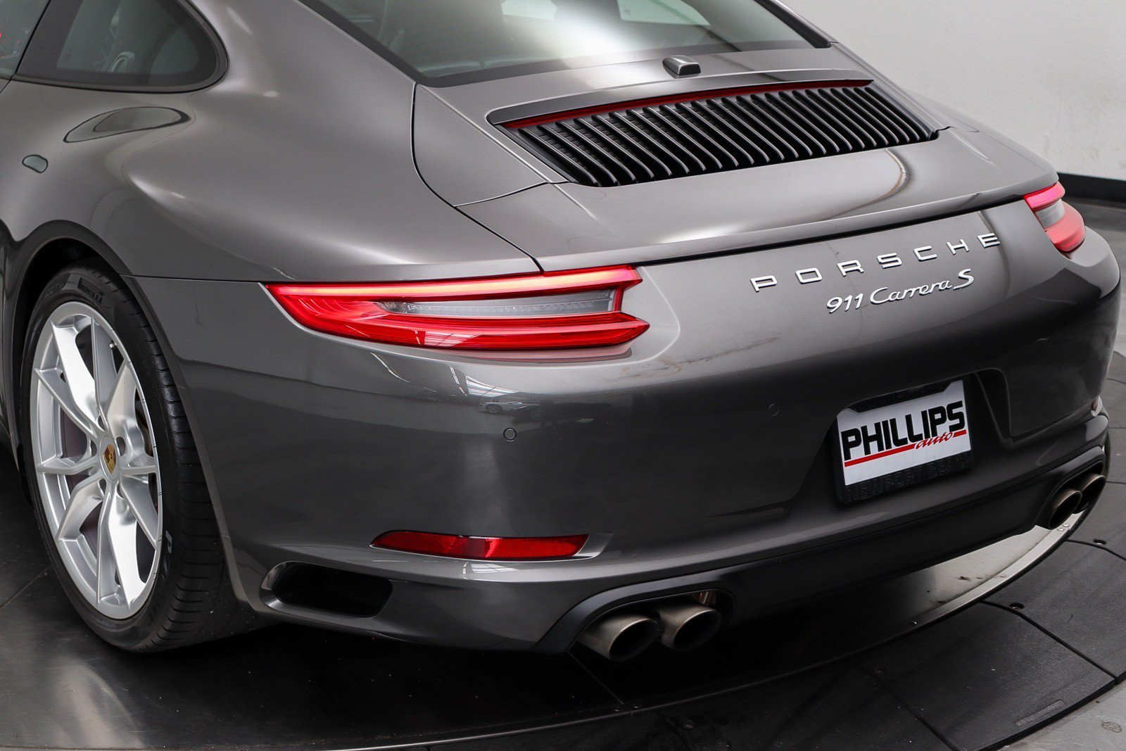 Used 2019 Porsche 911 Carrera S RWD image 12