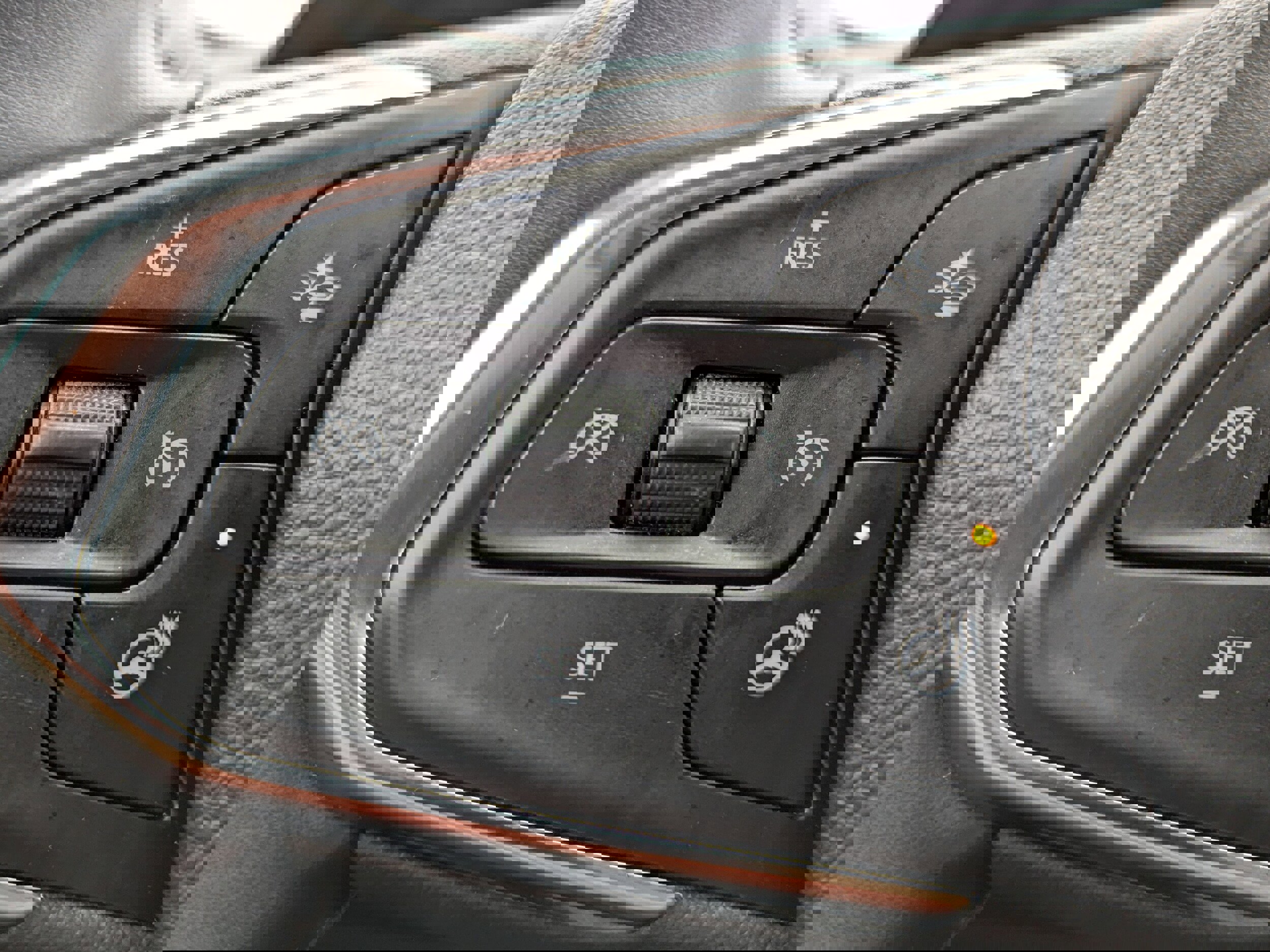 Used 2024 Chevrolet Trax LT w/ Driver Confidence Package image 14