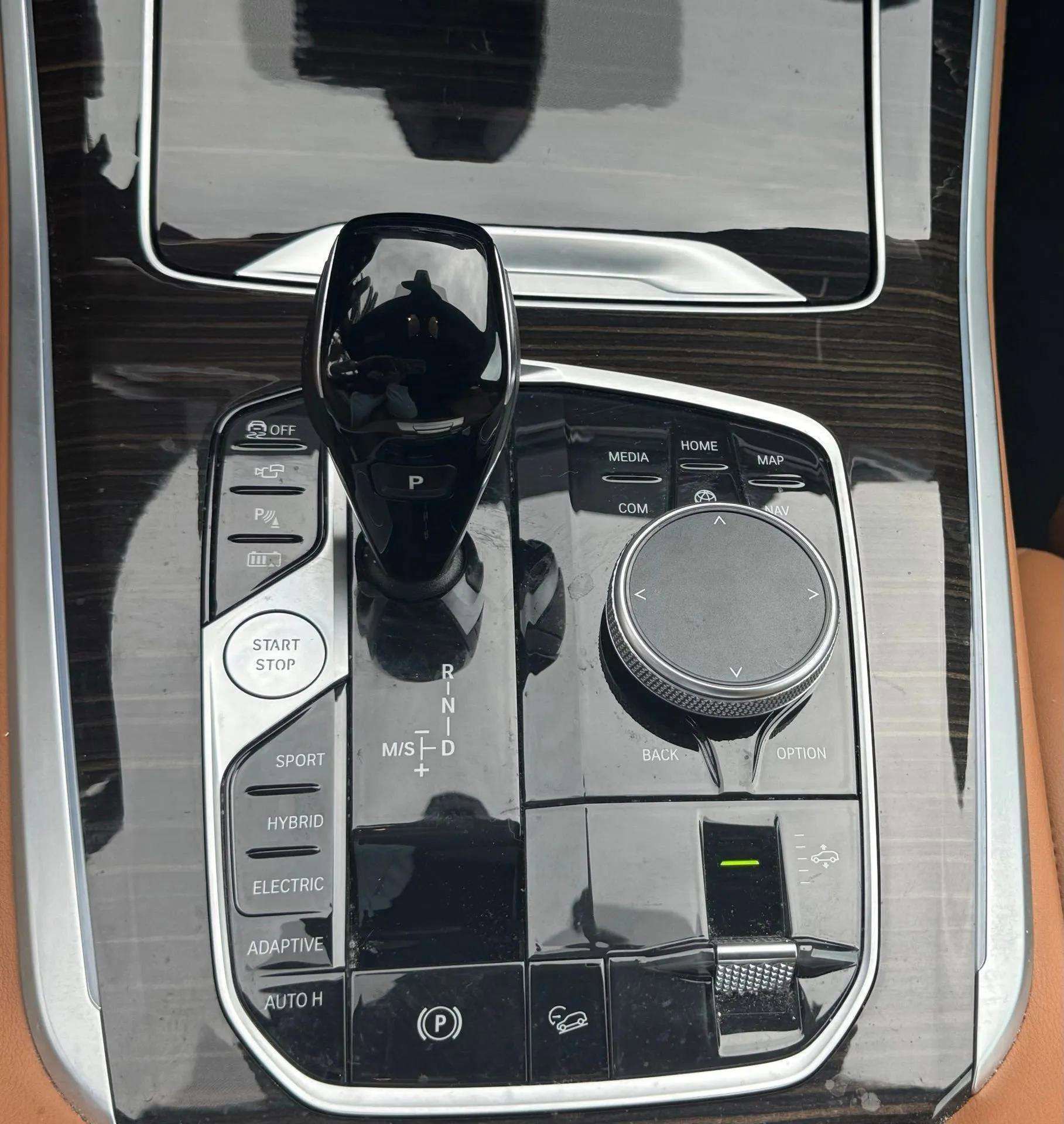 Used 2023 BMW X5 xDrive45e w/ Parking Assistance Package image 38