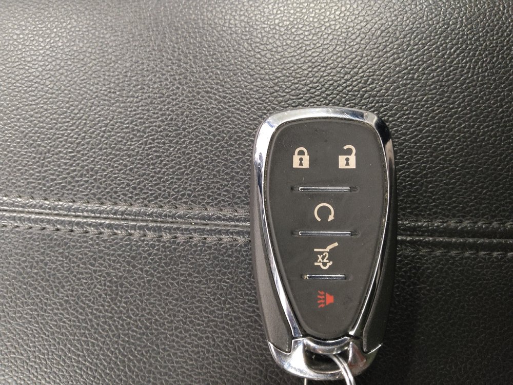 Used 2021 Chevrolet Equinox Premier FWD image 32