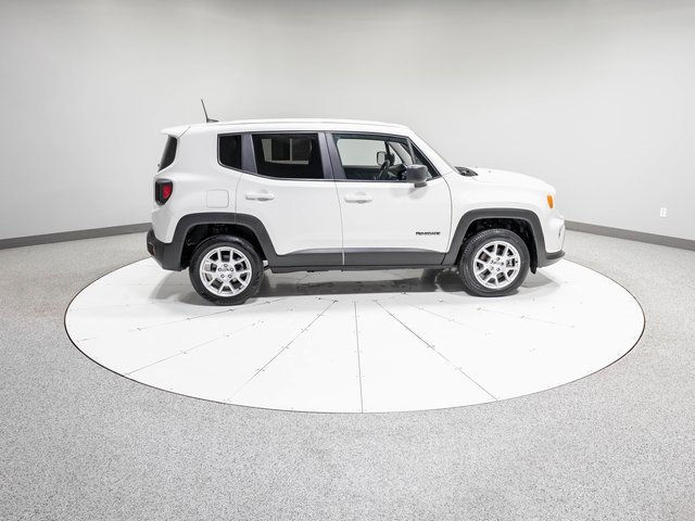 Used 2023 Jeep Renegade Latitude image 27