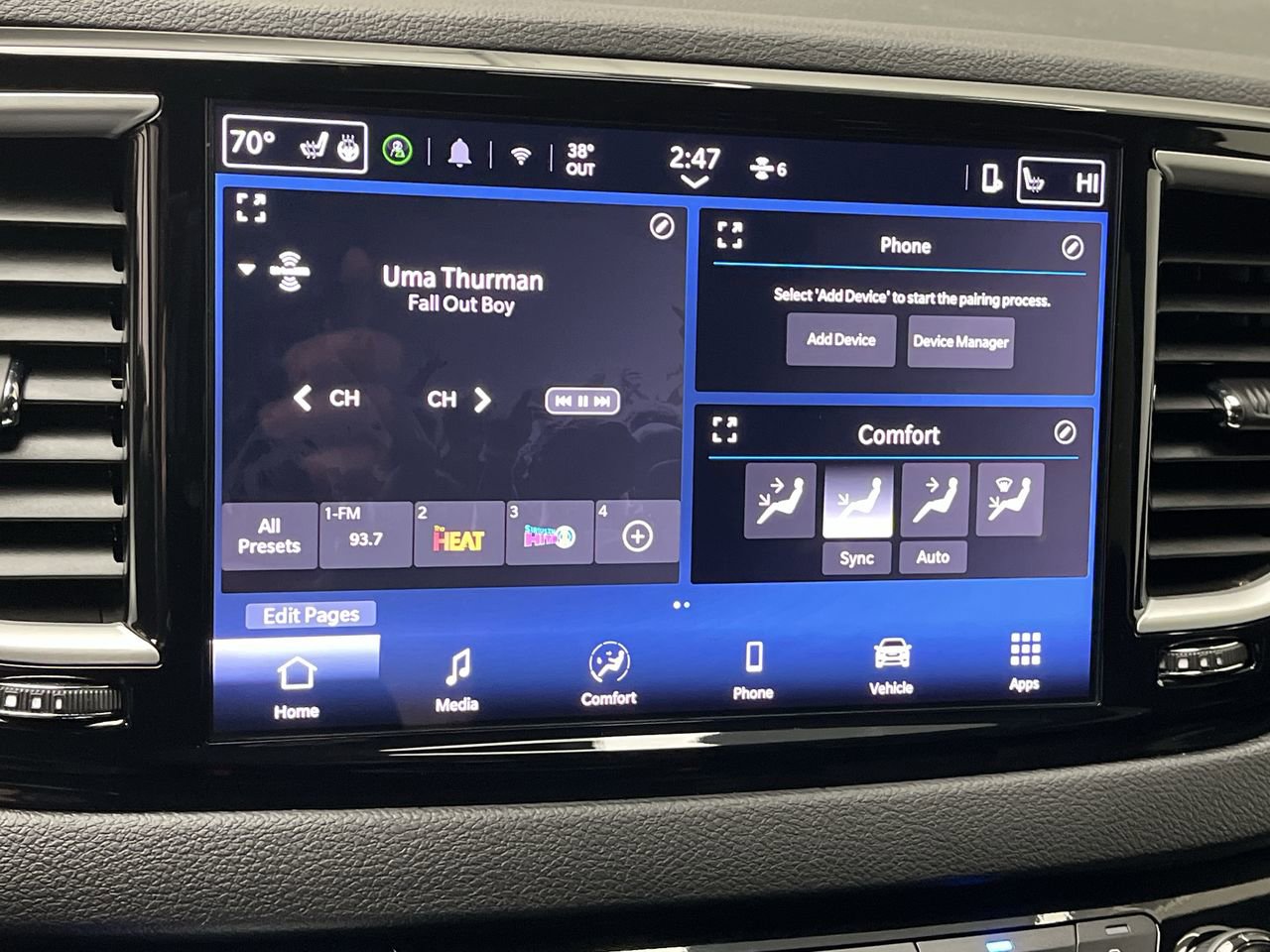 Used 2025 Chrysler Pacifica Select FWD image 18