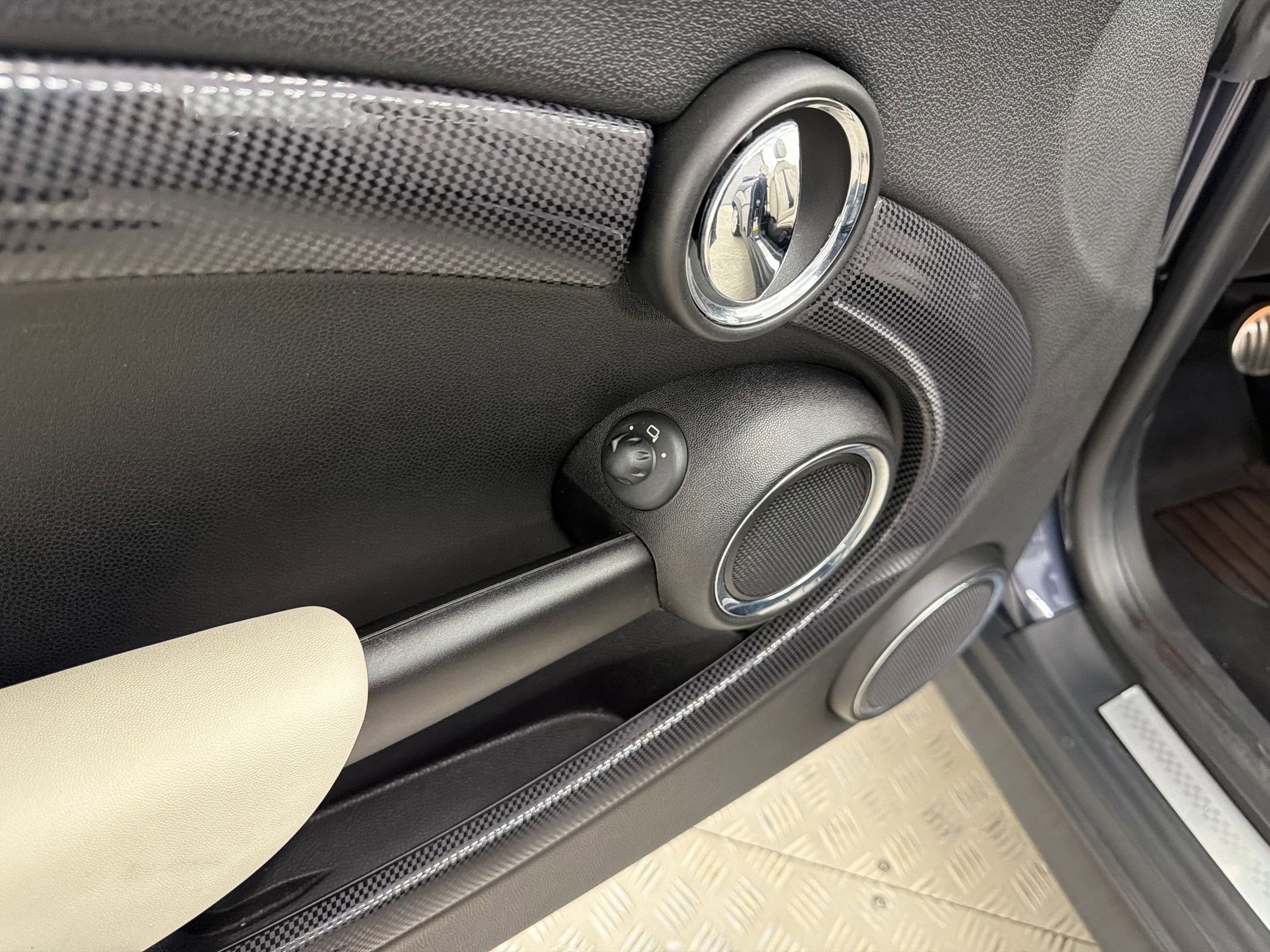 Used 2012 MINI Cooper S FWD image 12