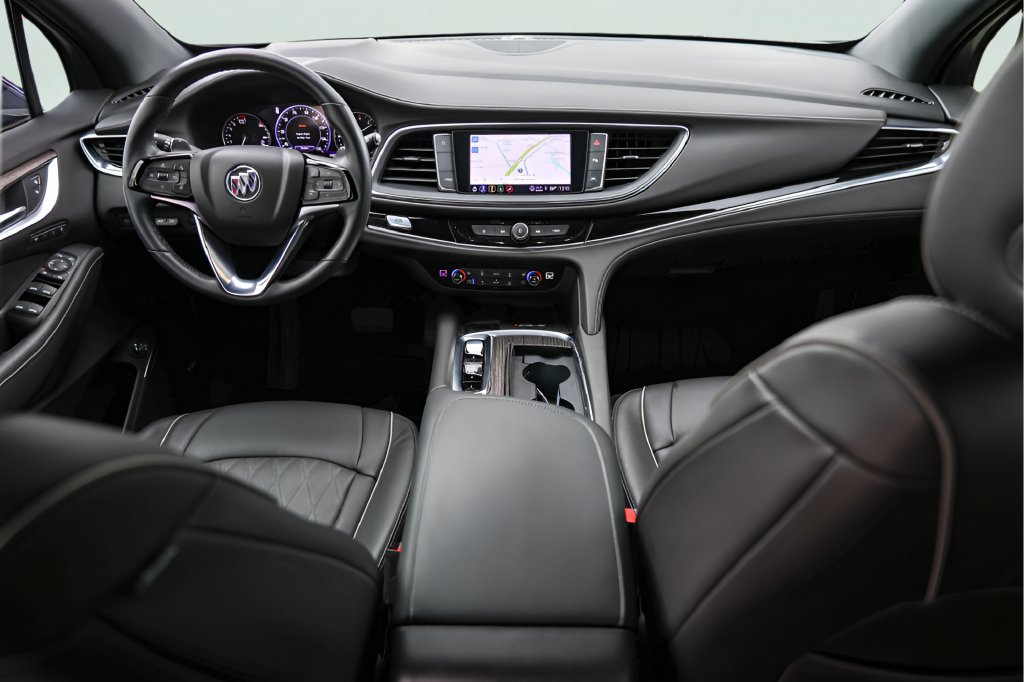 Used 2023 Buick Enclave Avenir w/ Avenir Technology Package FWD image 28