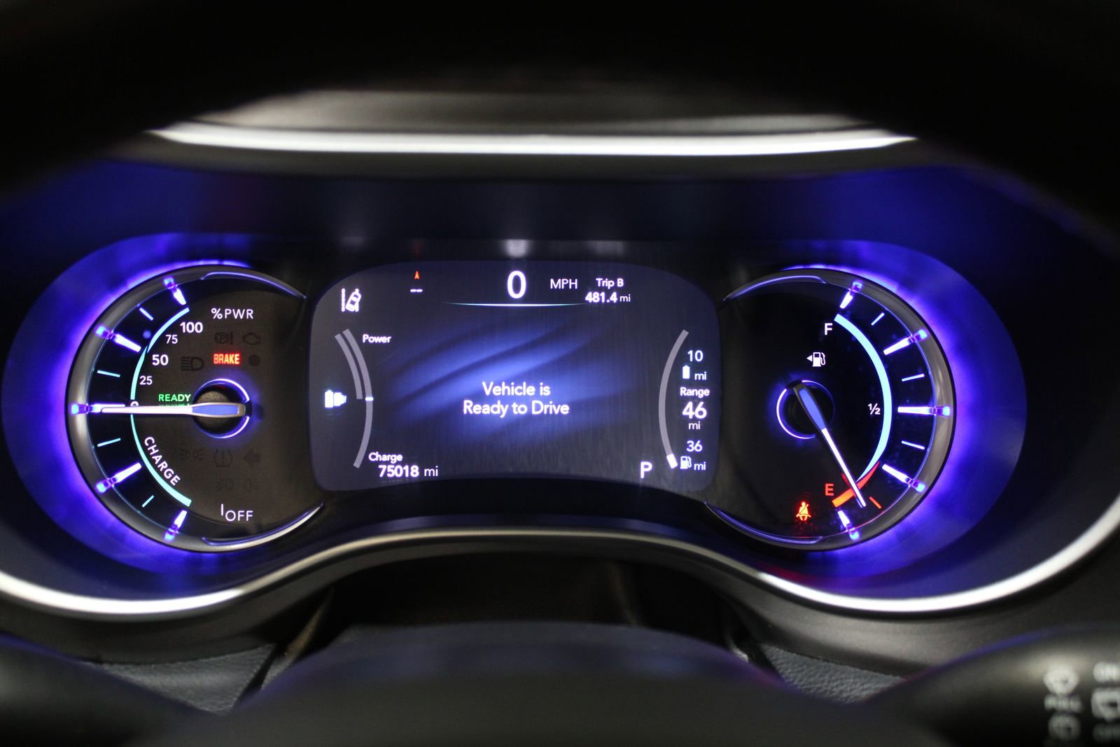 Used 2021 Chrysler Pacifica Touring-L FWD image 31