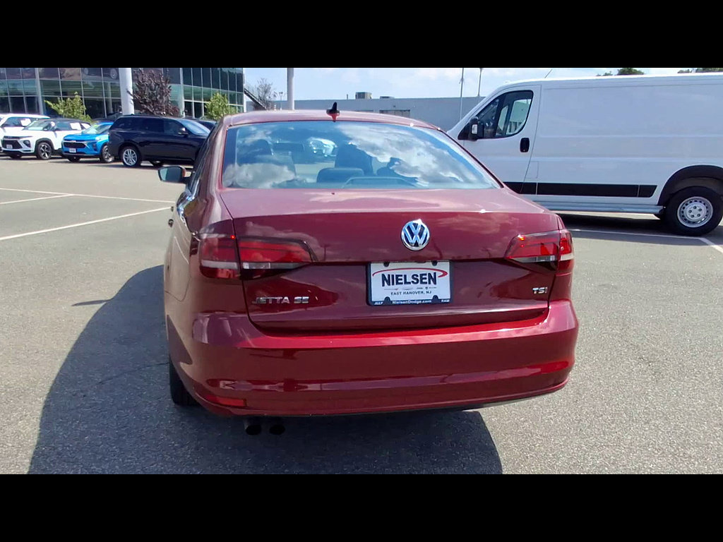 Used 2017 Volkswagen Jetta SE FWD image 7